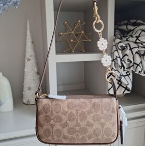 New Coach Plaza Bag CCD38 Tan Brown  NWT Plus Floral Chain.